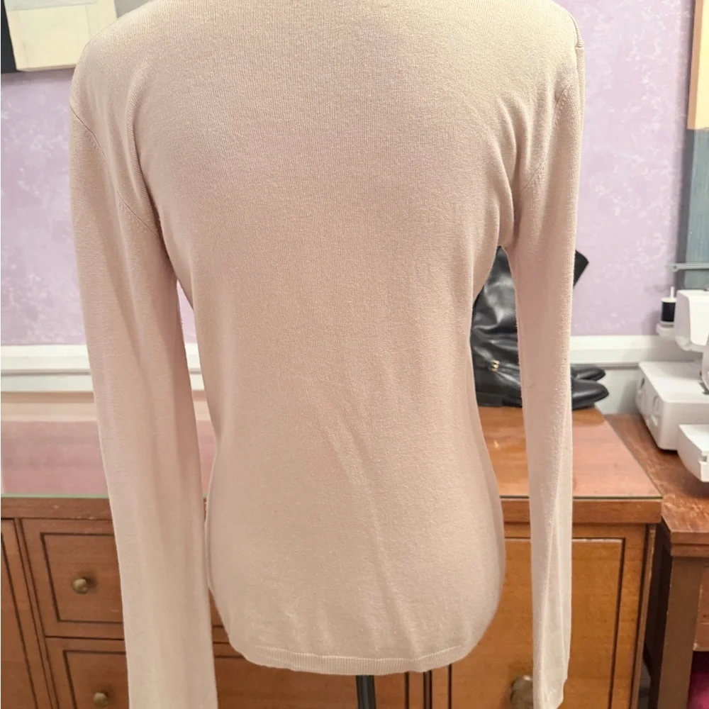 Guess Light Cream V-Neck Sweater